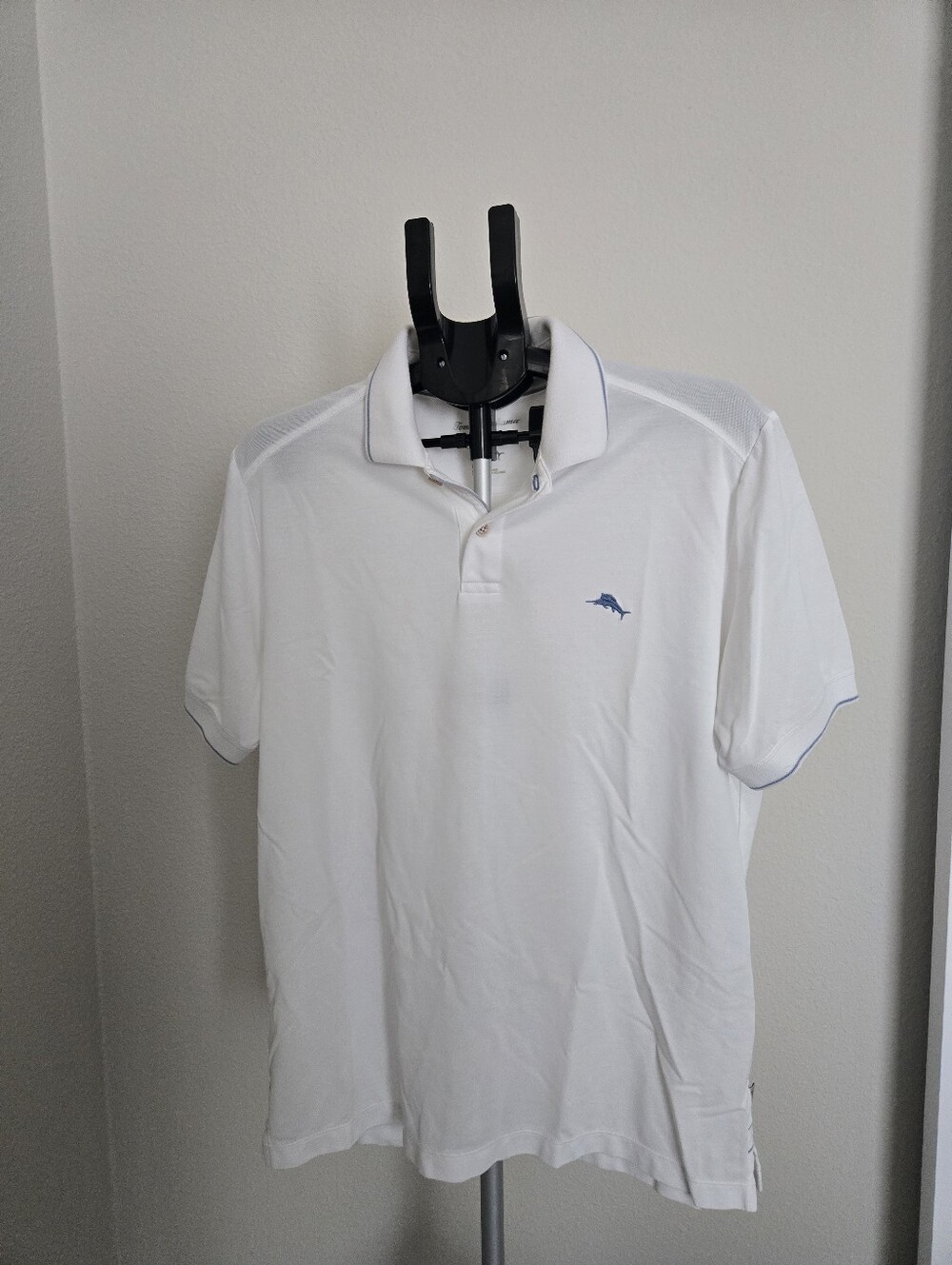 TOMMY BAHAMA White Polo Shirt with Subtle Blue Logo L
